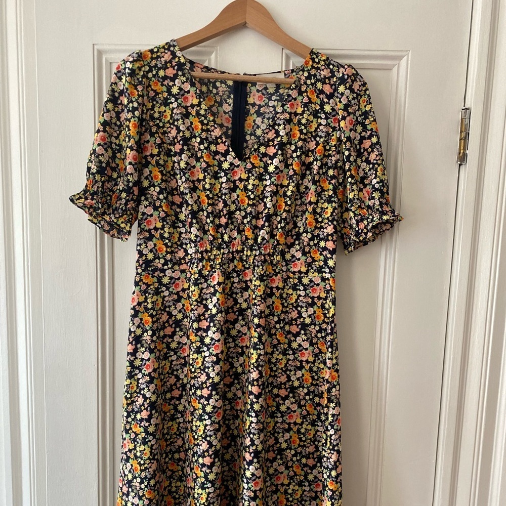 LOFT Black and Orange Puff Sleeve V-Neck Sundress